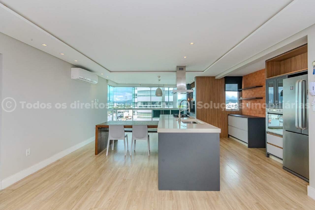 Foto do imóvel Apartamento mobiliado no Edifício Jardim Atlântica – 132m² e 4 vagas em Balneário Camboriú