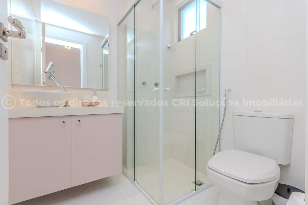 Foto do imóvel Apartamento no Edifício Beach Village Residence com 04 suítes em Meia Praia, Itapema/SC.