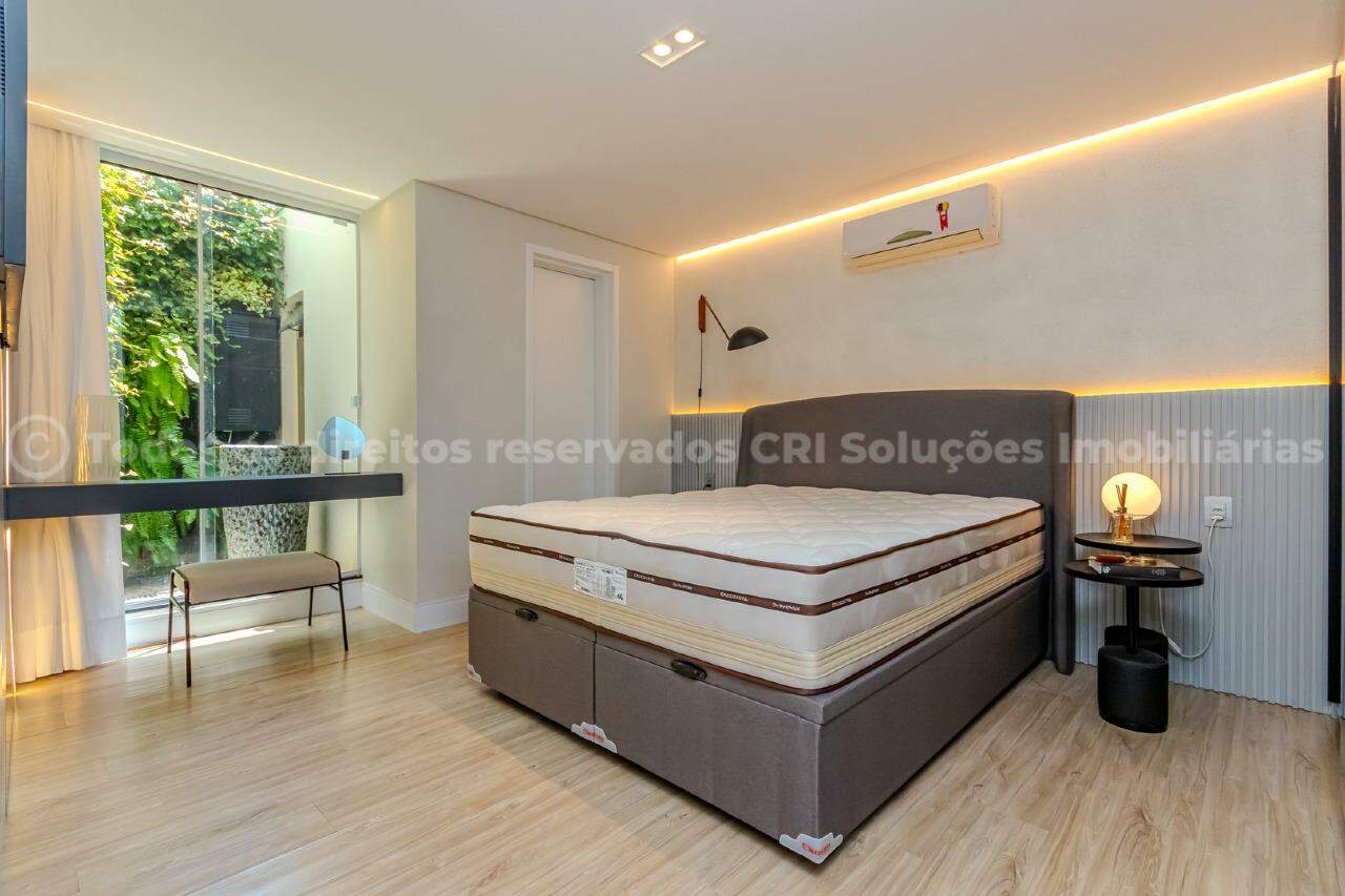 Foto do imóvel Apartamento Mobiliado á venda com 04 Dormitórios no Edifício Lá Salle em Balneário Camboriú