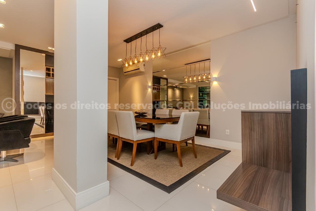 Foto do imóvel Apartamento com 3 Dormitórios no Chateau de Versailles no Centro de Balneário Camboriú