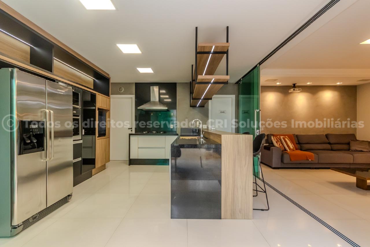Foto do imóvel Apartamento com 3 Dormitórios no Chateau de Versailles no Centro de Balneário Camboriú