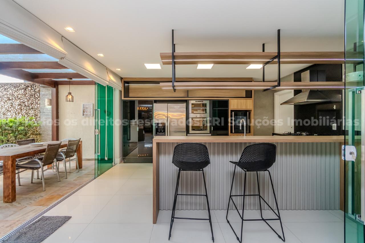Foto do imóvel Apartamento com 3 Dormitórios no Chateau de Versailles no Centro de Balneário Camboriú