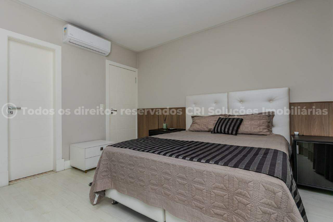 Foto do imóvel Apartamento com 3 Dormitórios no Chateau de Versailles no Centro de Balneário Camboriú
