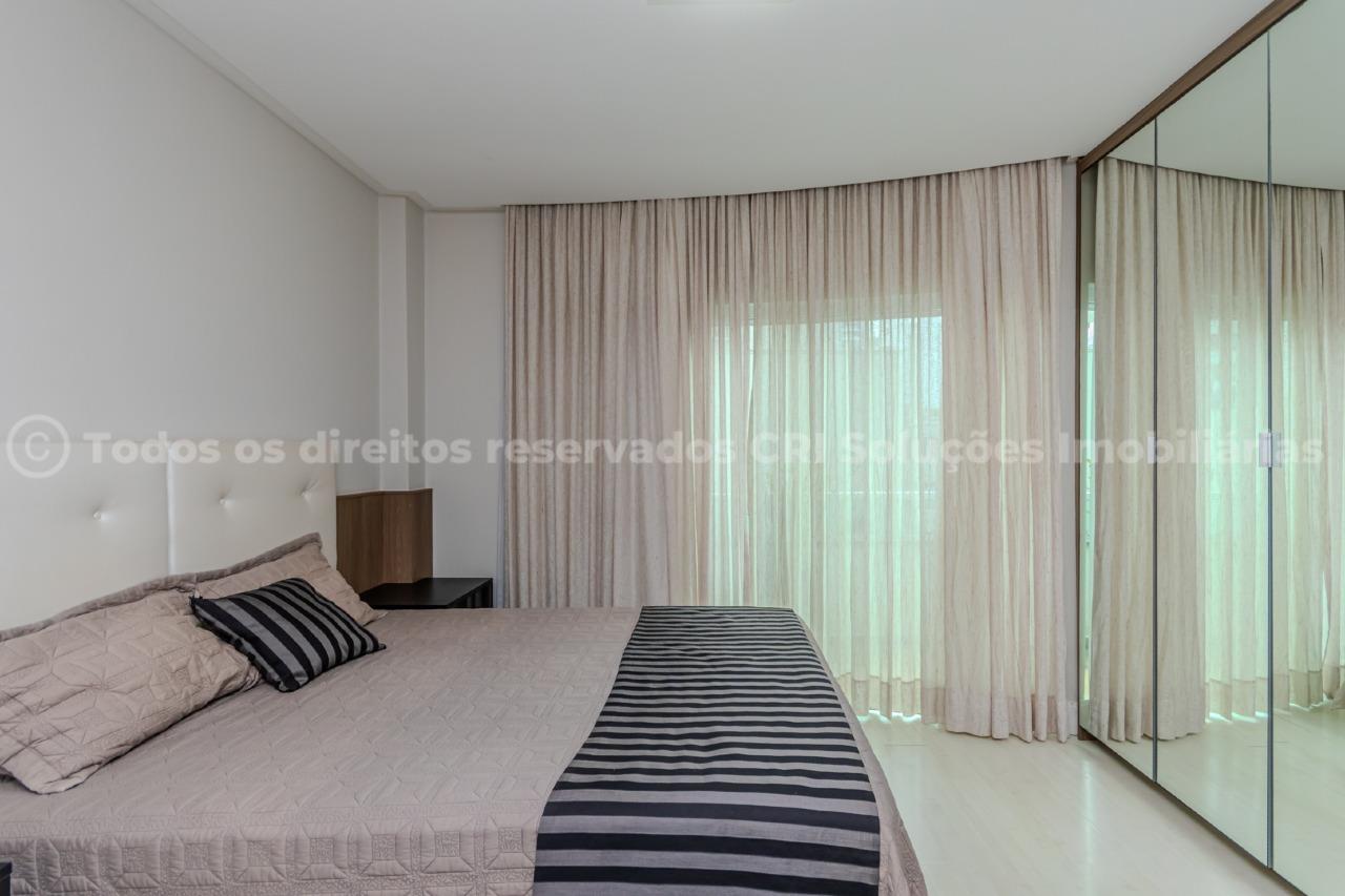 Foto do imóvel Apartamento com 3 Dormitórios no Chateau de Versailles no Centro de Balneário Camboriú
