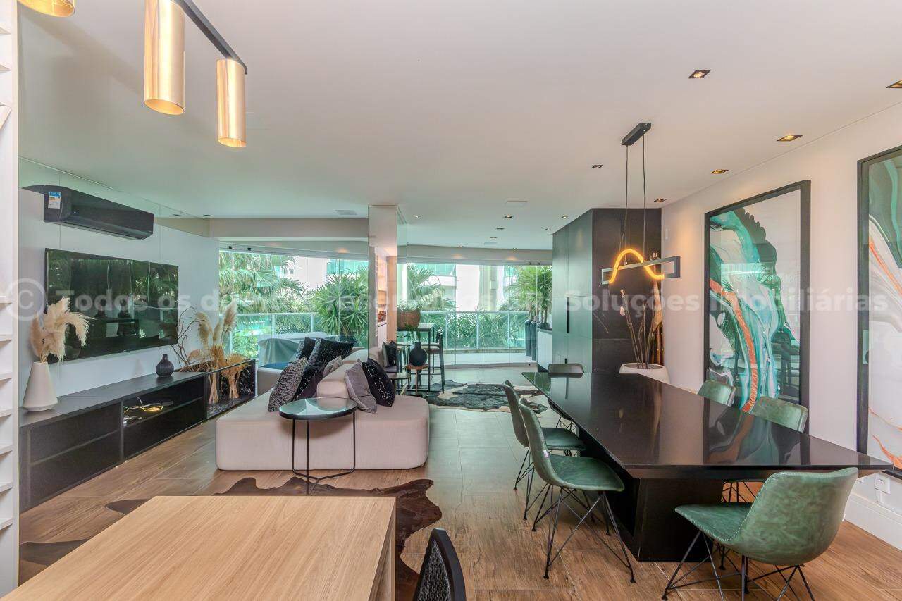 Apartamento com 3 suítes mobiliado no Brava Beach Internacional na Praia Brava de Itajaí