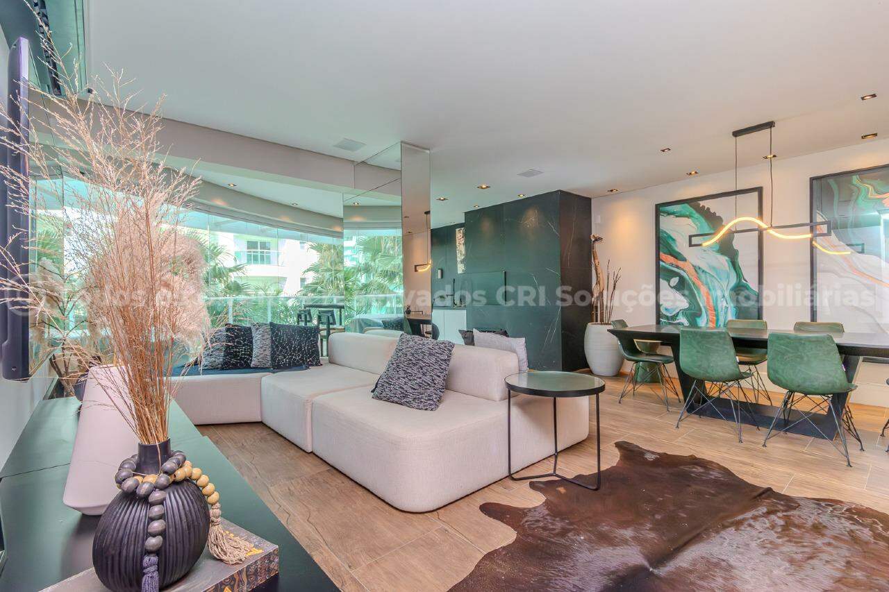 Foto do imóvel Apartamento mobiliado no Brava Beach Torre Aroeira Itajaí com 3 suítes e terraço