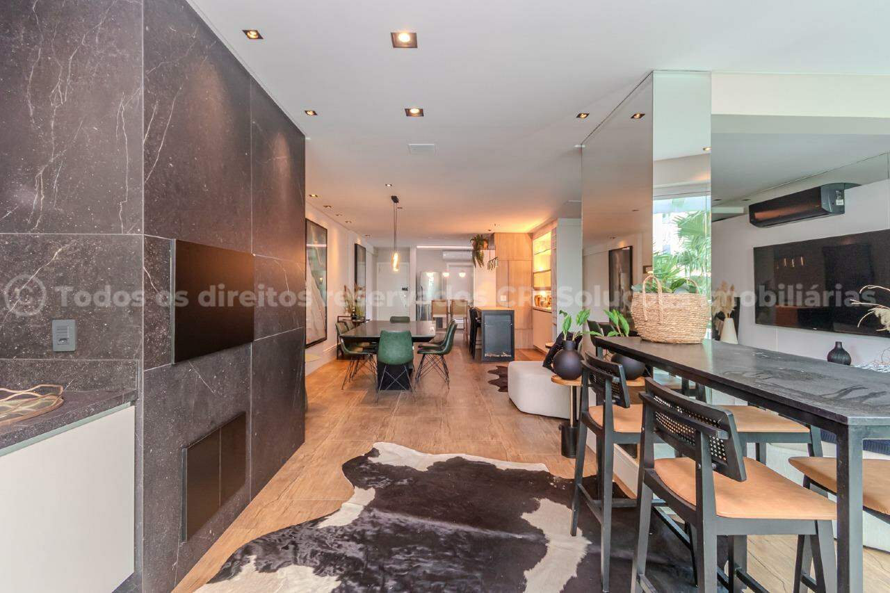 Foto do imóvel Apartamento mobiliado no Brava Beach Torre Aroeira Itajaí com 3 suítes e terraço