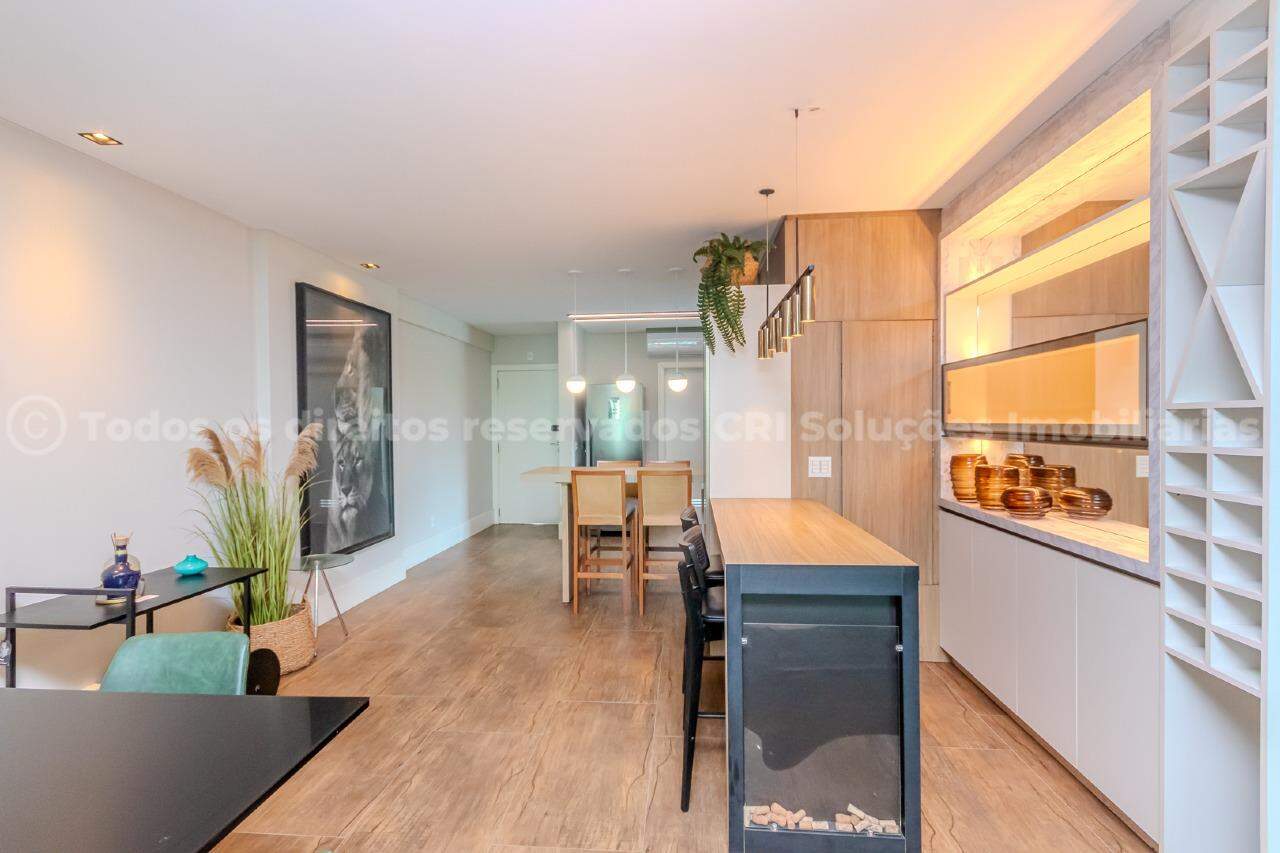 Foto do imóvel Apartamento mobiliado no Brava Beach Torre Aroeira Itajaí com 3 suítes e terraço