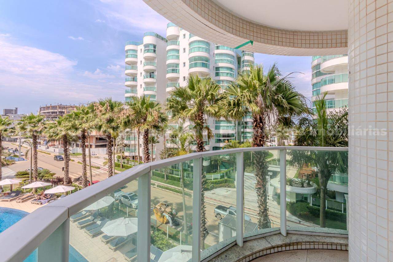 Foto do imóvel Apartamento mobiliado no Brava Beach Torre Aroeira Itajaí com 3 suítes e terraço