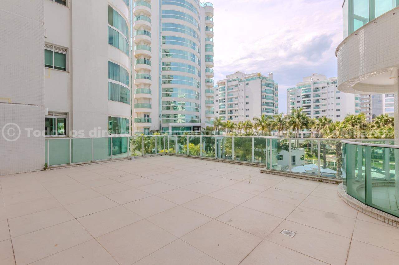 Foto do imóvel Apartamento mobiliado no Brava Beach Torre Aroeira Itajaí com 3 suítes e terraço