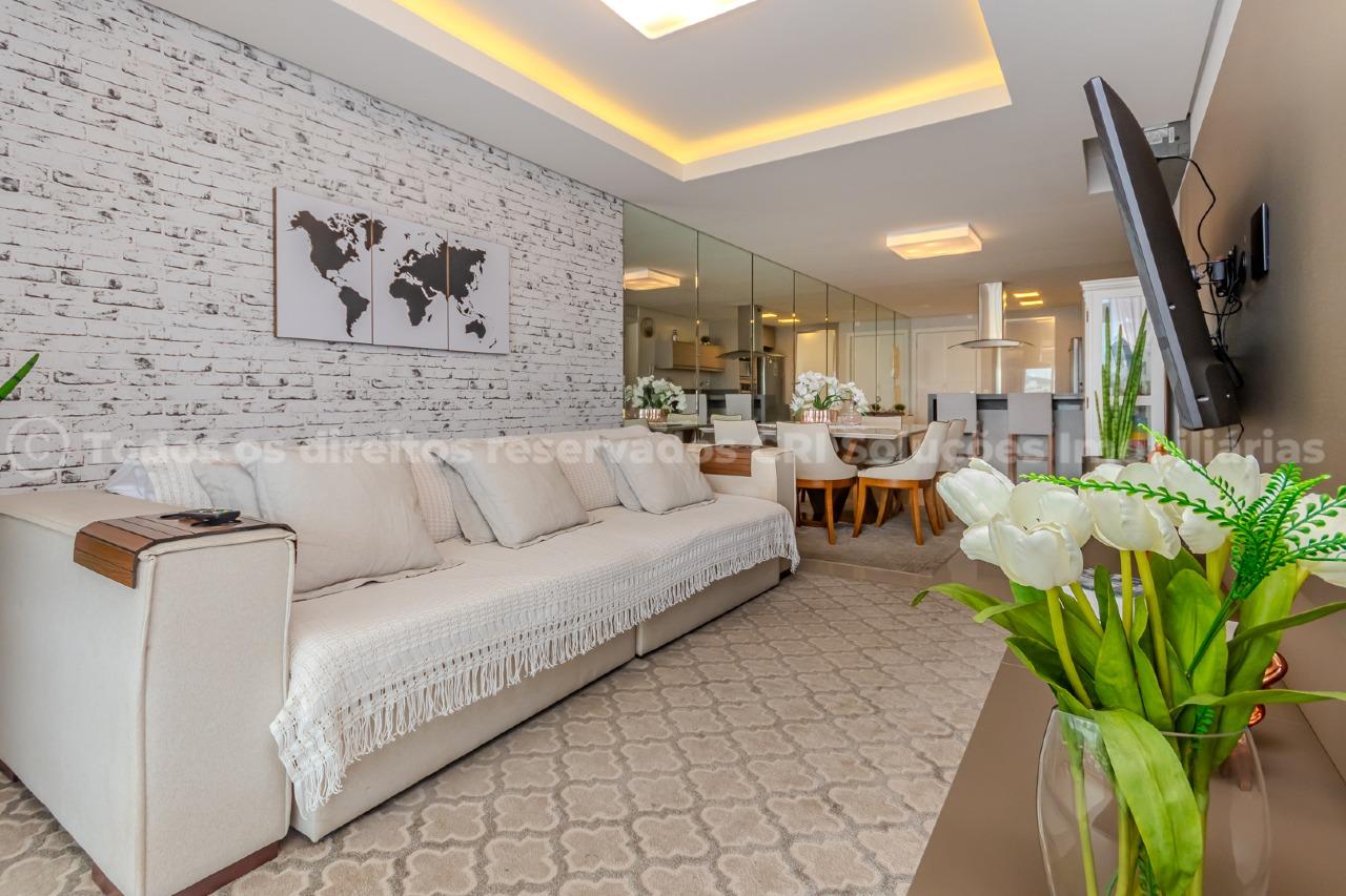 Apartamento com 3 quartos sendo 1 suíte no Amores da Brava Club House na Praia Brava de Itajaí