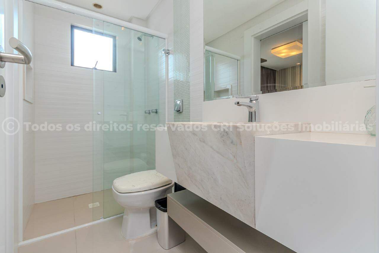 Foto do imóvel Apartamento 3 Dormitórios no Edifício Torre de São Francisco Balneário Camboriú