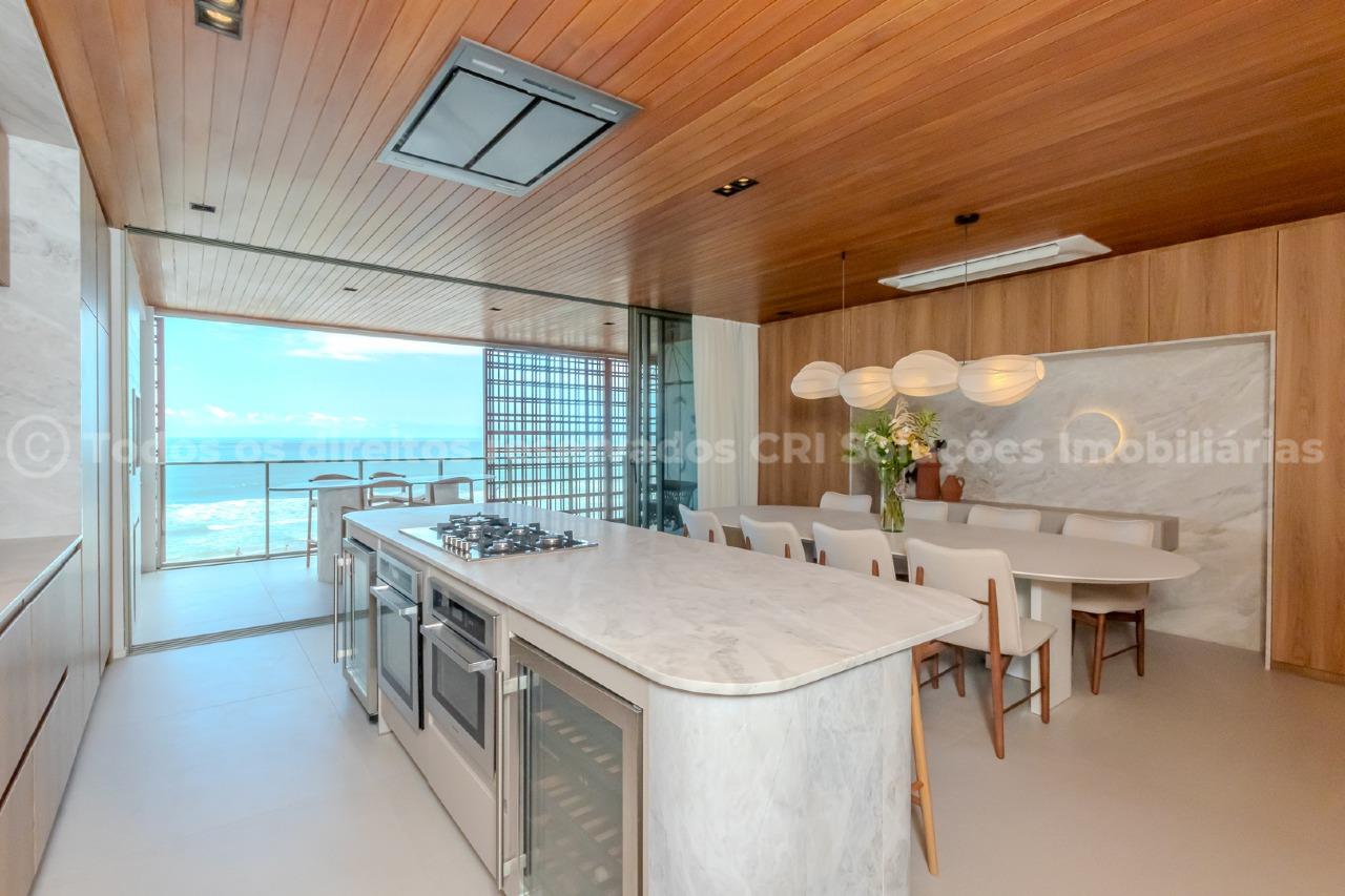 Foto do imóvel Apartamento 4 suítes no Edifício Tirreno em Praia Brava, Itajaí – 229 m² frente mar