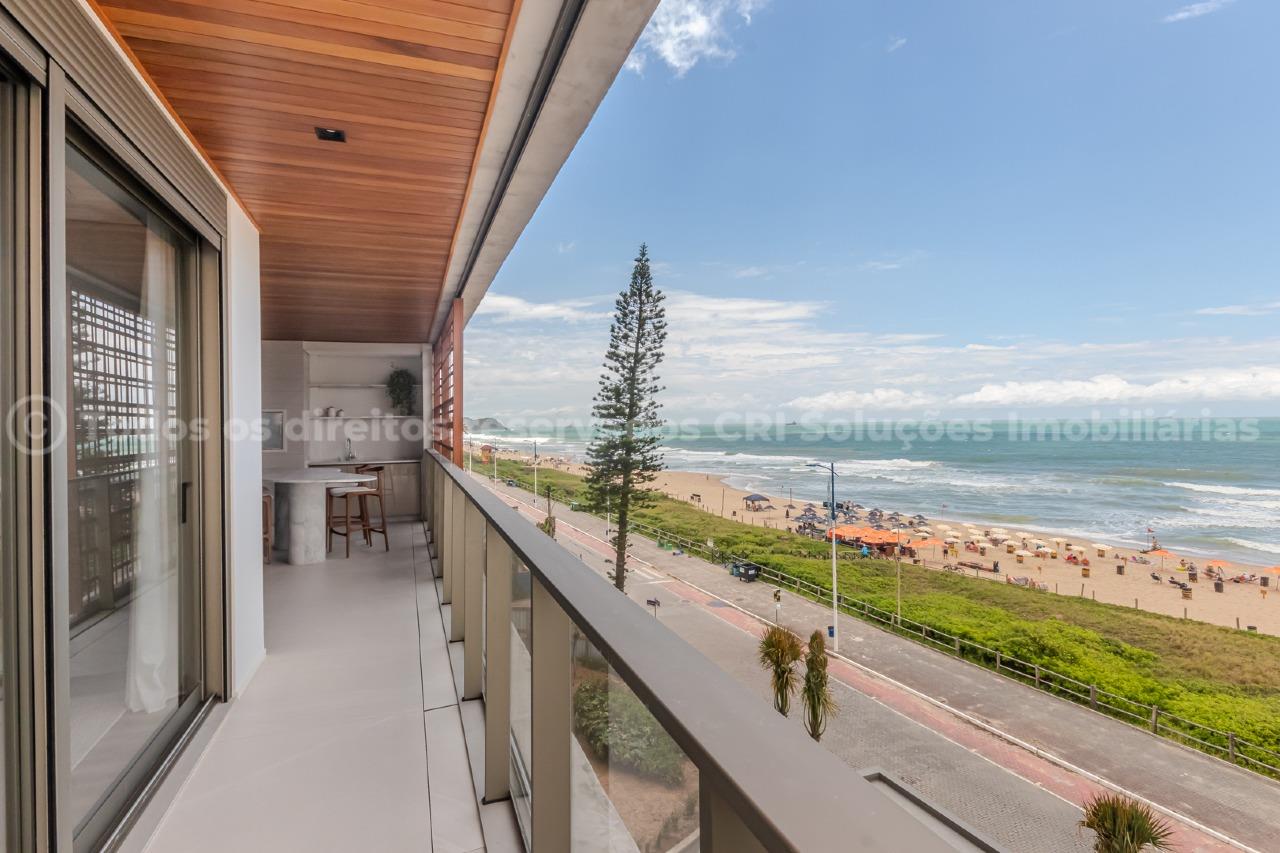Foto do imóvel Apartamento 4 suítes no Edifício Tirreno em Praia Brava, Itajaí – 229 m² frente mar
