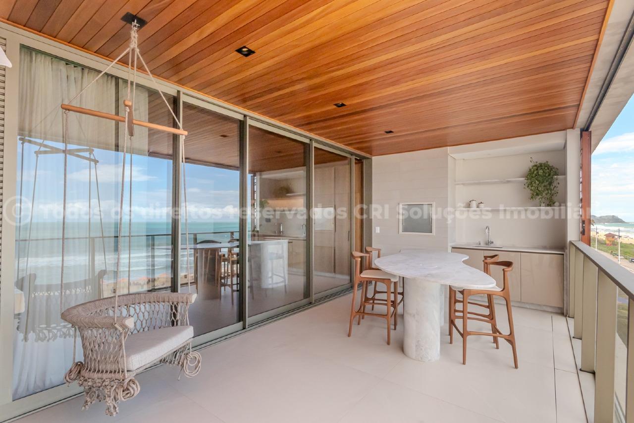 Foto do imóvel Apartamento 4 suítes no Edifício Tirreno em Praia Brava, Itajaí – 229 m² frente mar