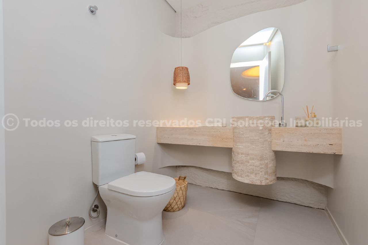 Foto do imóvel Apartamento 4 suítes no Edifício Tirreno em Praia Brava, Itajaí – 229 m² frente mar