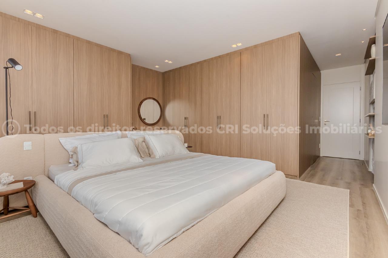 Foto do imóvel Apartamento 4 suítes no Edifício Tirreno em Praia Brava, Itajaí – 229 m² frente mar
