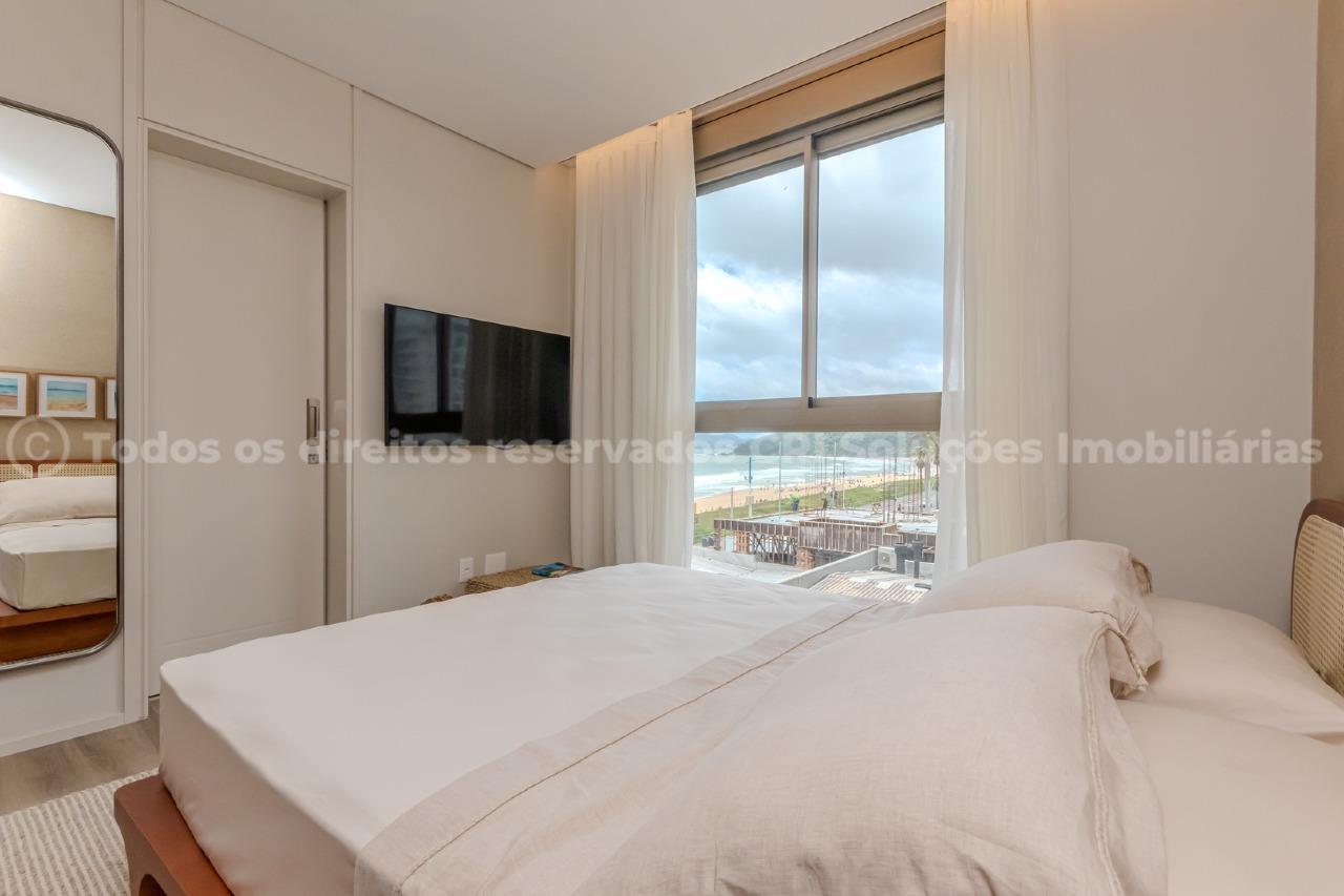 Foto do imóvel Apartamento 4 suítes no Edifício Tirreno em Praia Brava, Itajaí – 229 m² frente mar