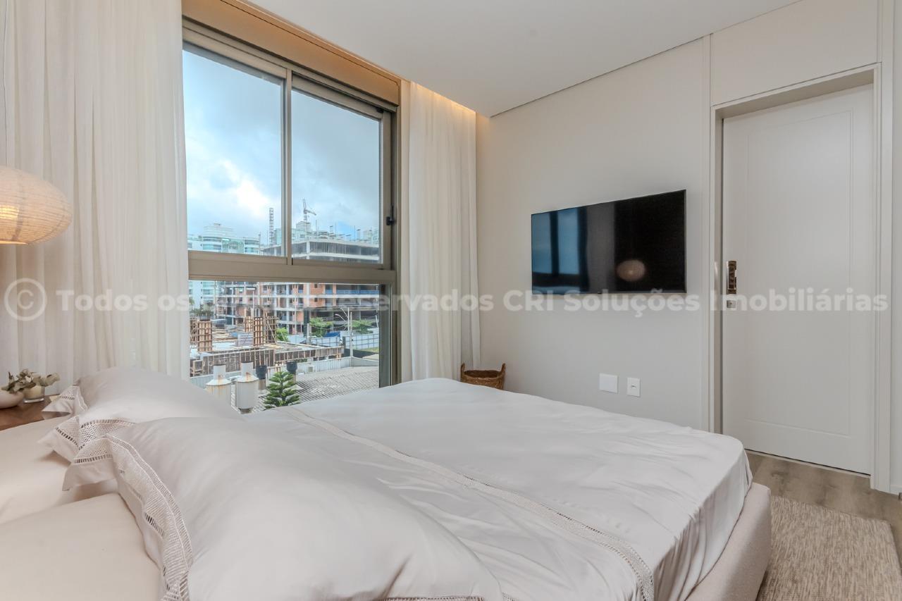Foto do imóvel Apartamento 4 suítes no Edifício Tirreno em Praia Brava, Itajaí – 229 m² frente mar