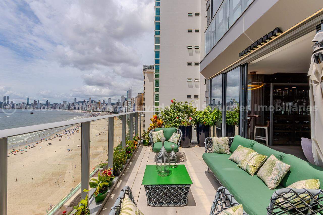 Foto do imóvel Apartamento Vista mar á venda com 04 suítes no Edifício Splendido em Balneário Camboriú