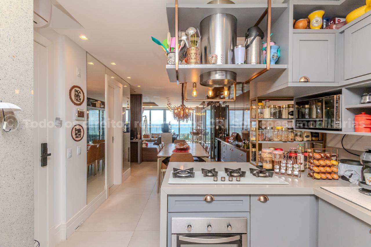 Foto do imóvel Apartamento Vista mar á venda com 04 suítes no Edifício Splendido em Balneário Camboriú