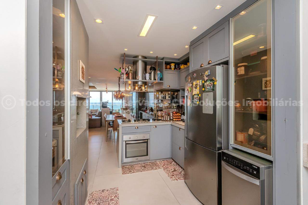 Foto do imóvel Apartamento Vista mar á venda com 04 suítes no Edifício Splendido em Balneário Camboriú