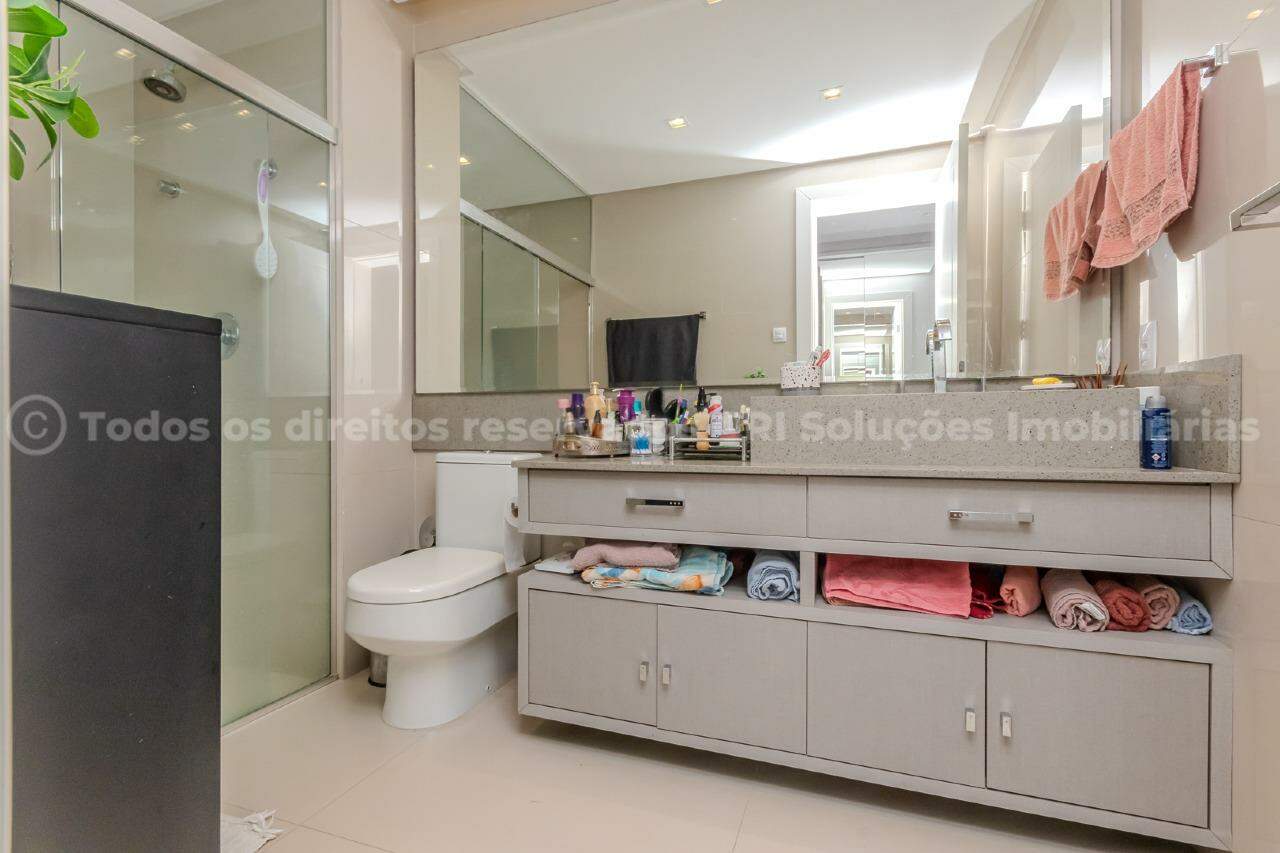 Foto do imóvel Apartamento Vista mar á venda com 04 suítes no Edifício Splendido em Balneário Camboriú