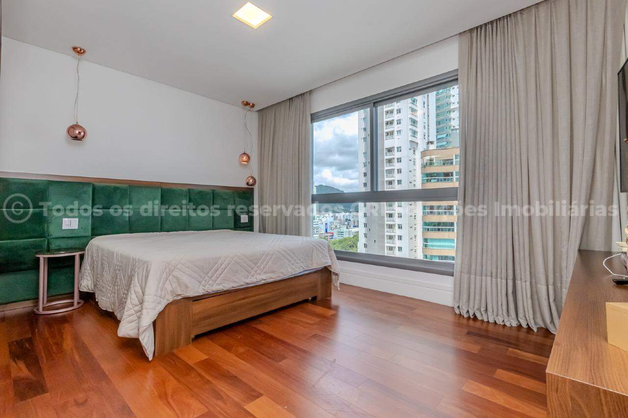 Foto do imóvel Apartamento Vista mar á venda com 04 suítes no Edifício Splendido em Balneário Camboriú