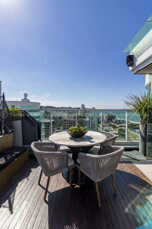 Foto do imóvel Apartamento com 3 suítes e terraço privativo no Brava Beach Internacional, Praia Brava Itajaí