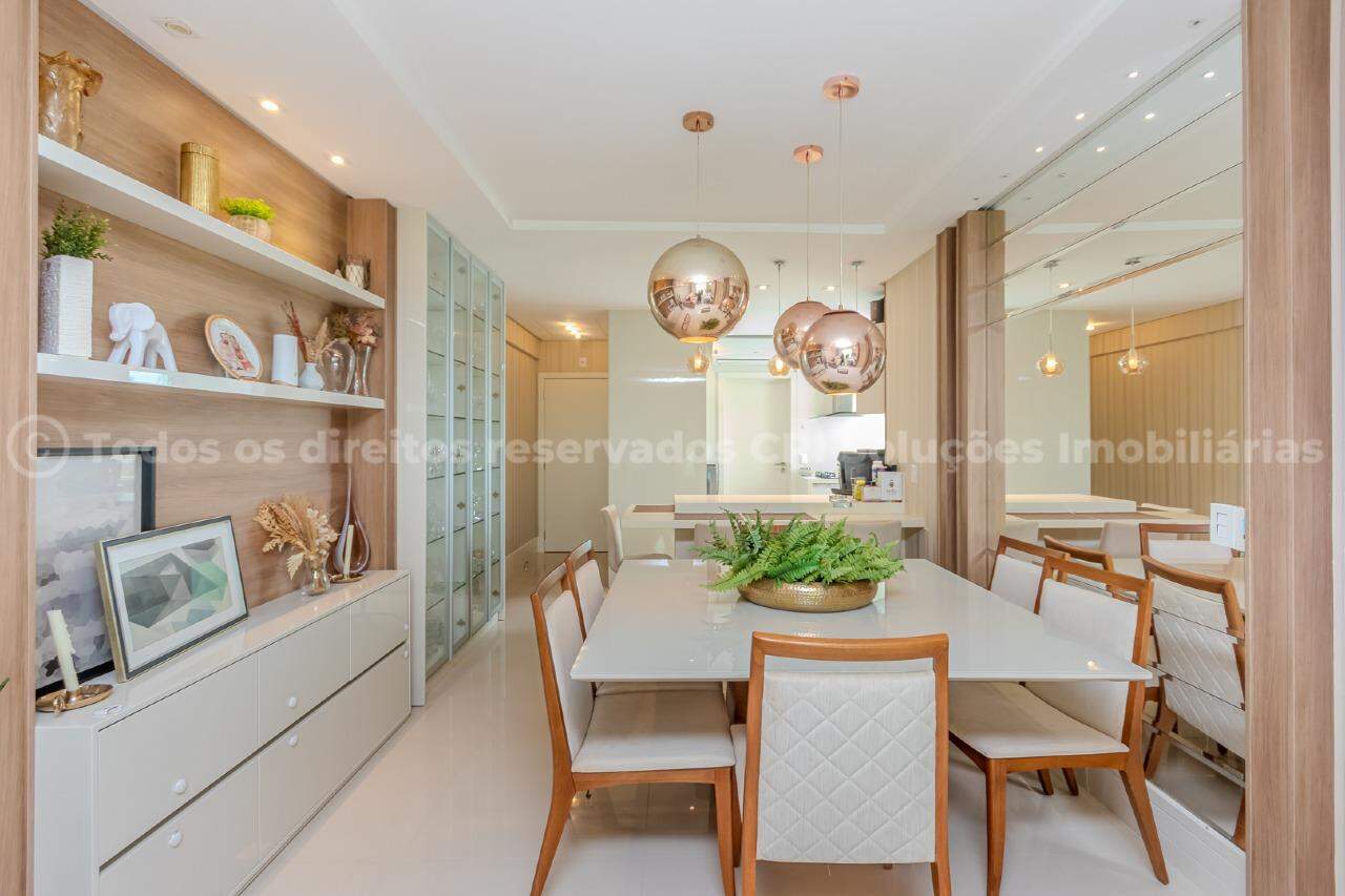 Apartamento mobiliado com 3 suítes no Brava Beach Internacional na Praia Brava de Itajaí