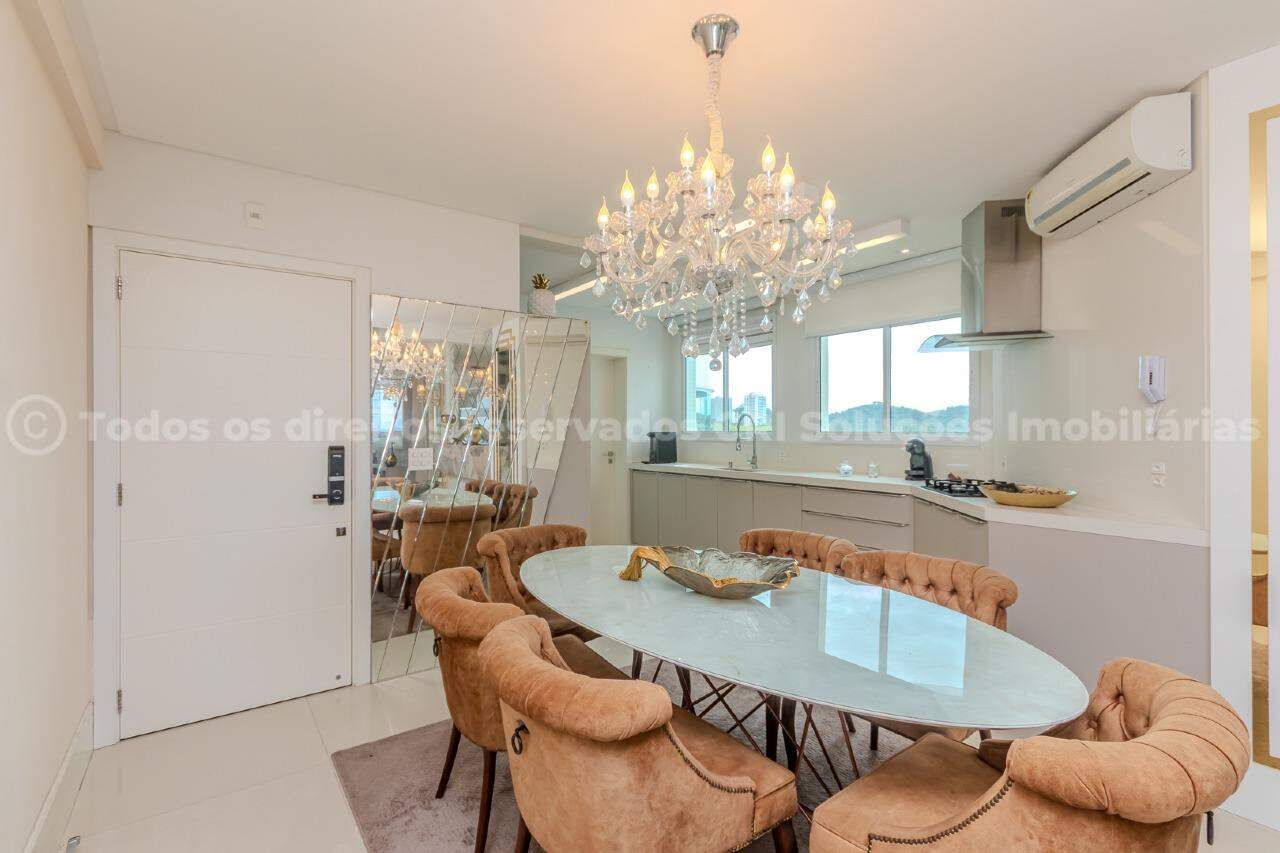 Foto do imóvel Cobertura Duplex com 3 Suítes à Venda no Brava Beach Aroeira na Praia Brava em Itajaí