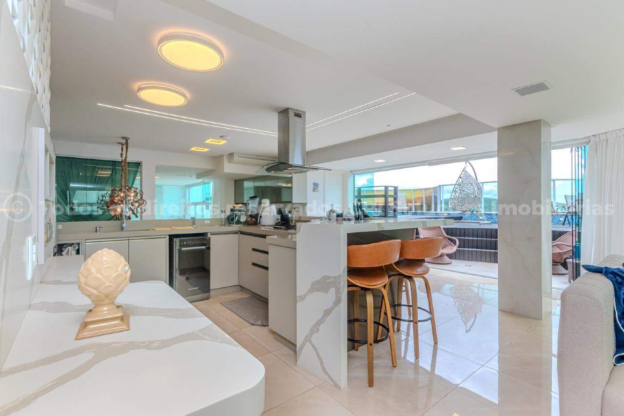 Foto do imóvel Cobertura Duplex com 3 Suítes à Venda no Brava Beach Aroeira na Praia Brava em Itajaí