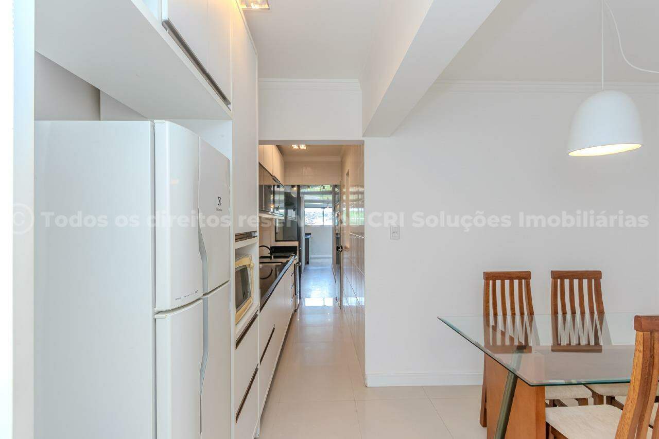 Foto do imóvel Apartamento Mobiliado Vista Mar á venda com 03 dormitórios no Edifício Torre de San Francisco na Barra Sul