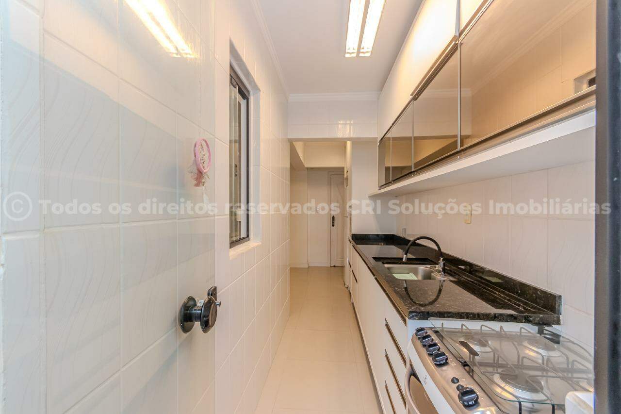 Foto do imóvel Apartamento Mobiliado Vista Mar á venda com 03 dormitórios no Edifício Torre de San Francisco na Barra Sul