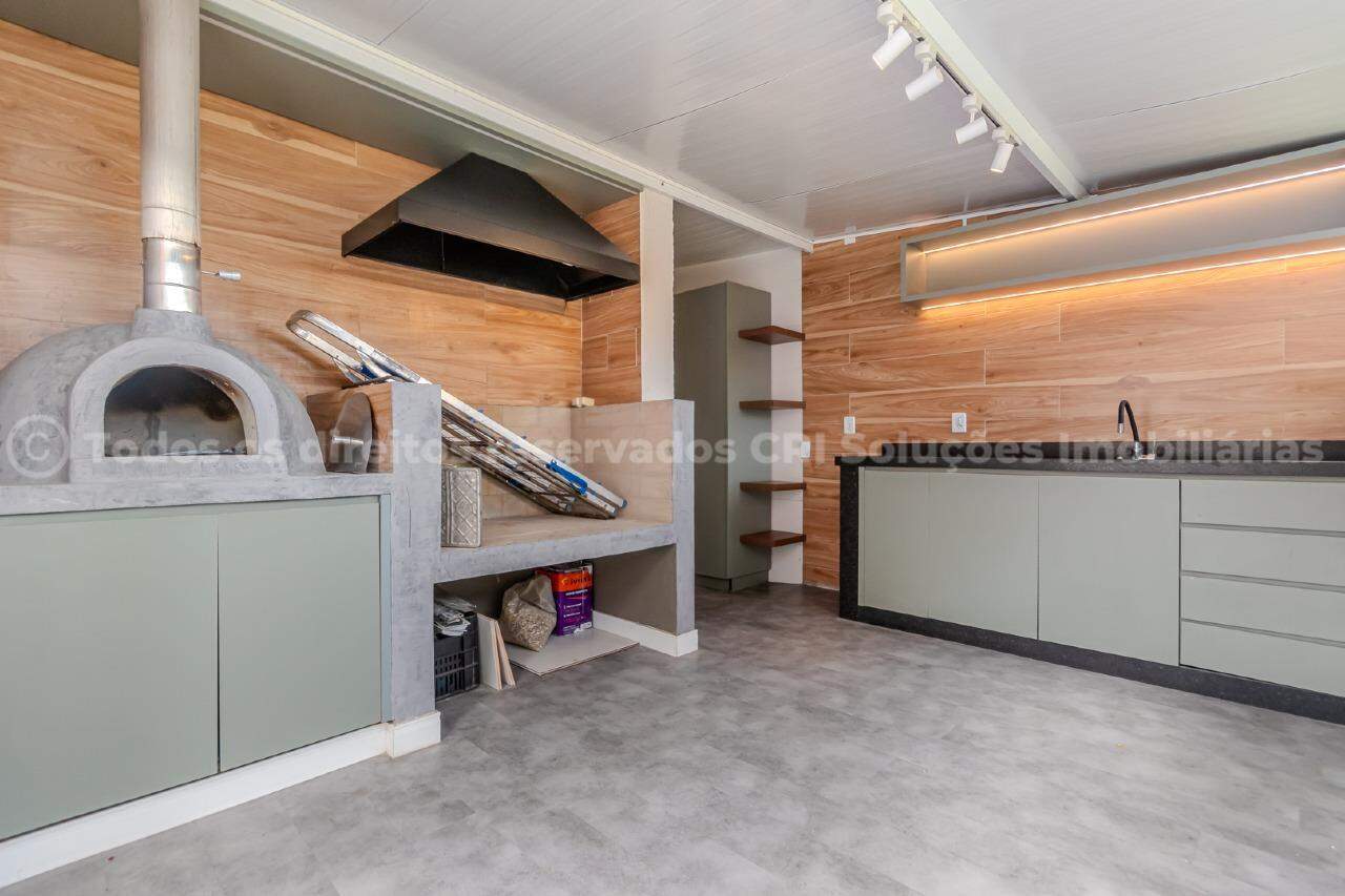 Foto do imóvel Apartamento Mobiliado Vista Mar á venda com 03 dormitórios no Edifício Torre de San Francisco na Barra Sul