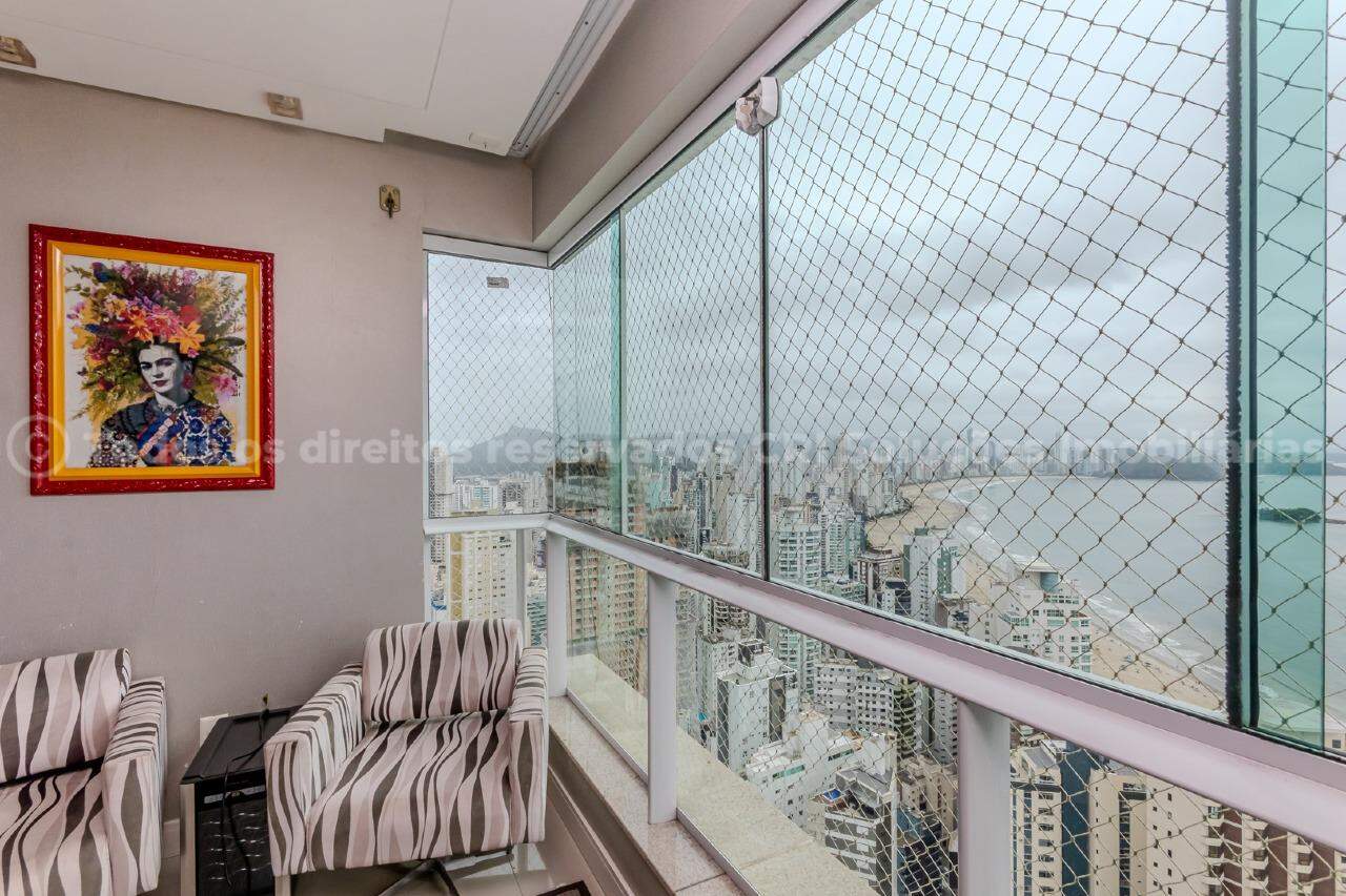 Foto do imóvel Apartamento Mobiliado com 04 dormitórios á venda no Villa Serena com Vista Mar em Balneário Camboriú 