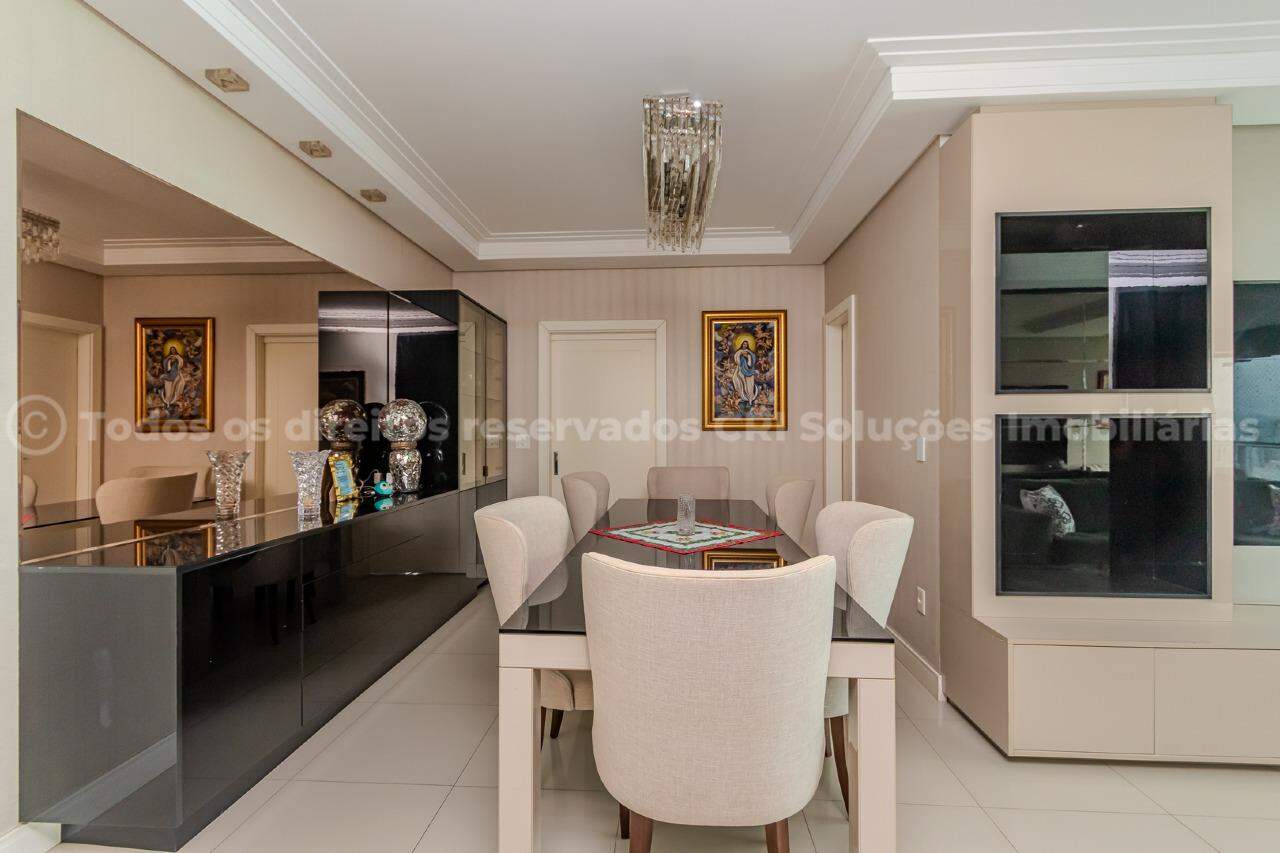 Foto do imóvel Apartamento Mobiliado com 04 dormitórios á venda no Villa Serena com Vista Mar em Balneário Camboriú 