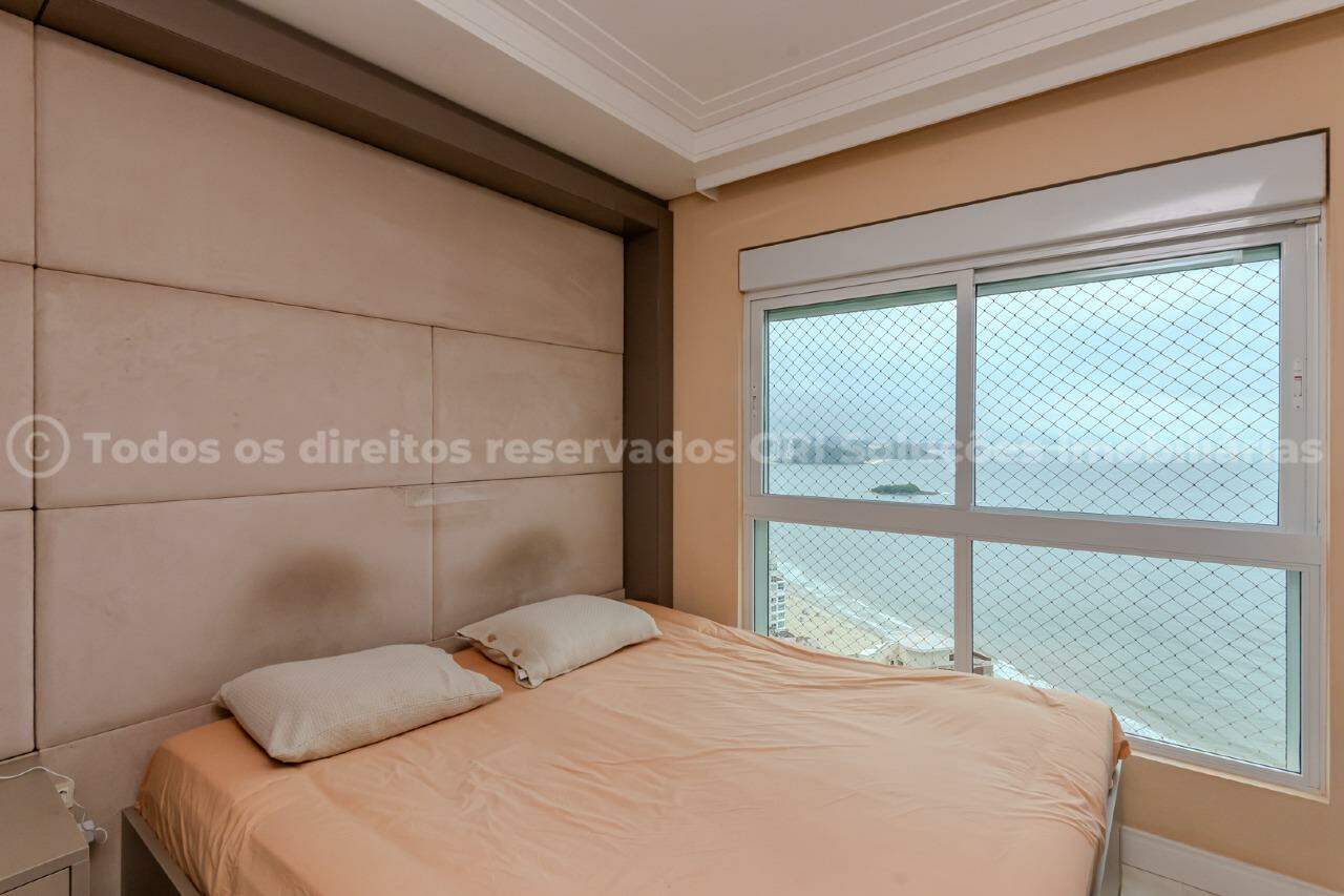 Foto do imóvel Apartamento Mobiliado com 04 dormitórios á venda no Villa Serena com Vista Mar em Balneário Camboriú 