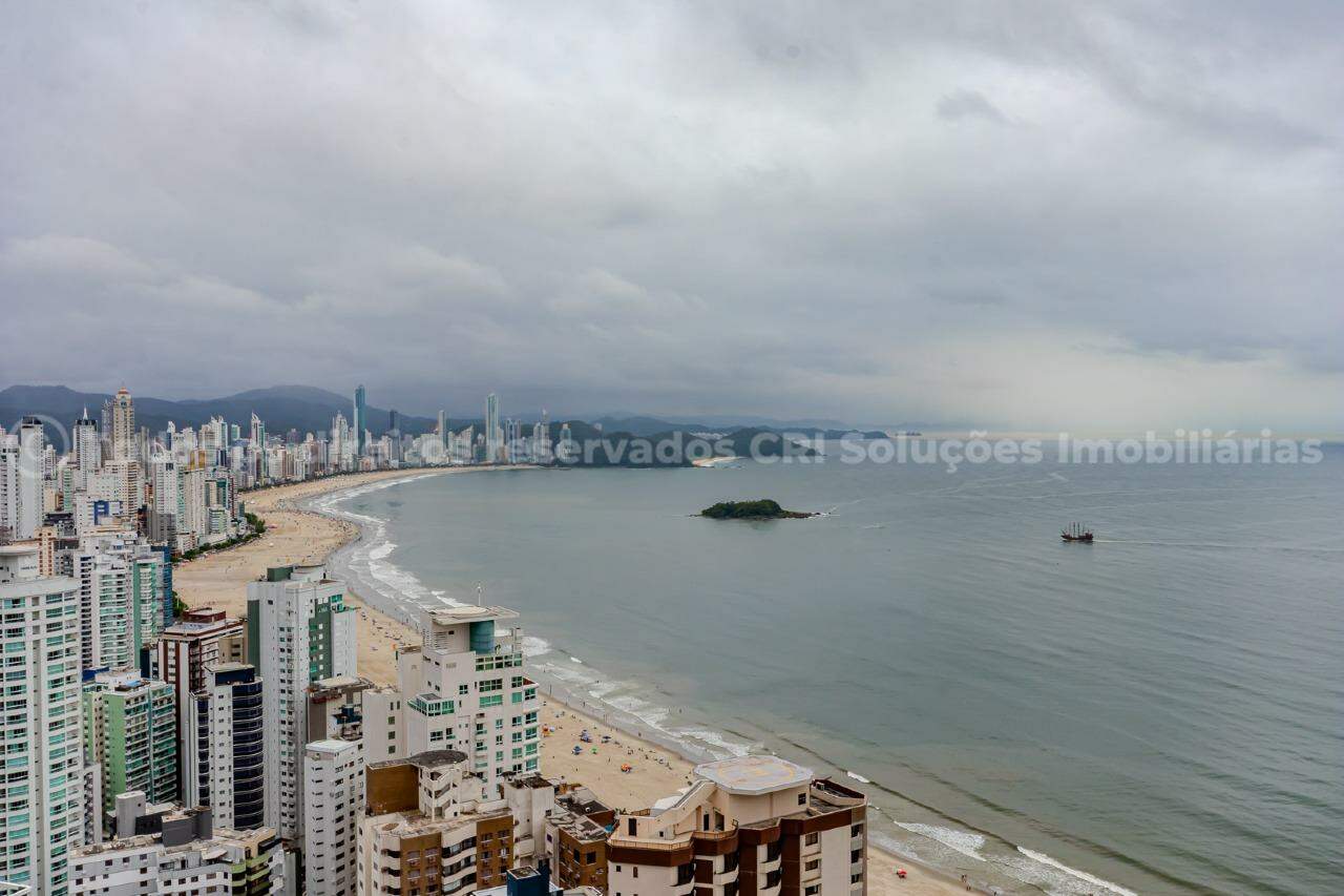 Foto do imóvel Apartamento Mobiliado com 04 dormitórios á venda no Villa Serena com Vista Mar em Balneário Camboriú 