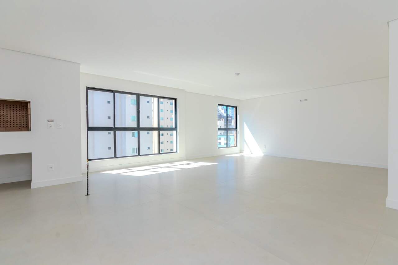 Foto do imóvel Apartamento no Edifício Marabella Tower em Balneário Camboriú – 112m², 3 dormitórios e lazer completo