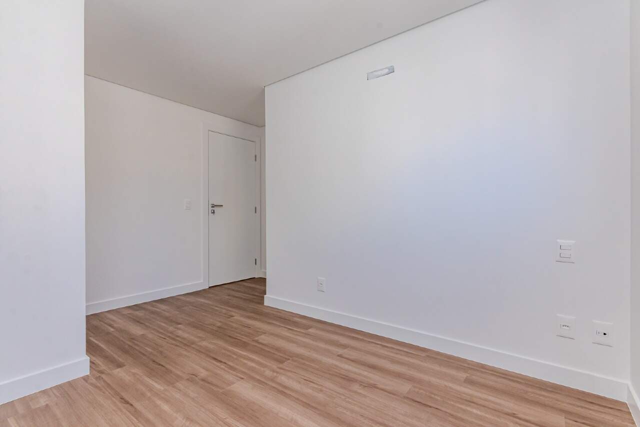 Foto do imóvel Apartamento no Edifício Marabella Tower em Balneário Camboriú – 112m², 3 dormitórios e lazer completo