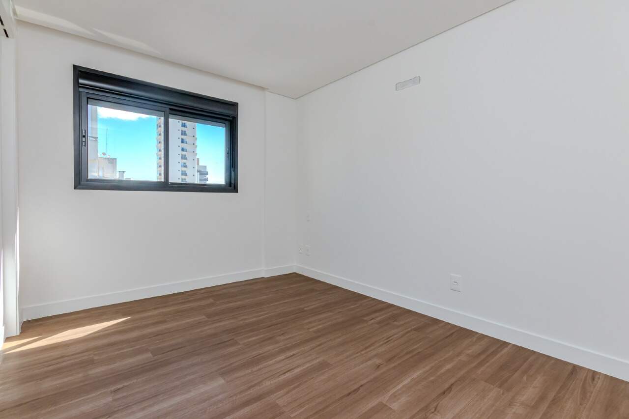 Foto do imóvel Apartamento no Edifício Marabella Tower em Balneário Camboriú – 112m², 3 dormitórios e lazer completo
