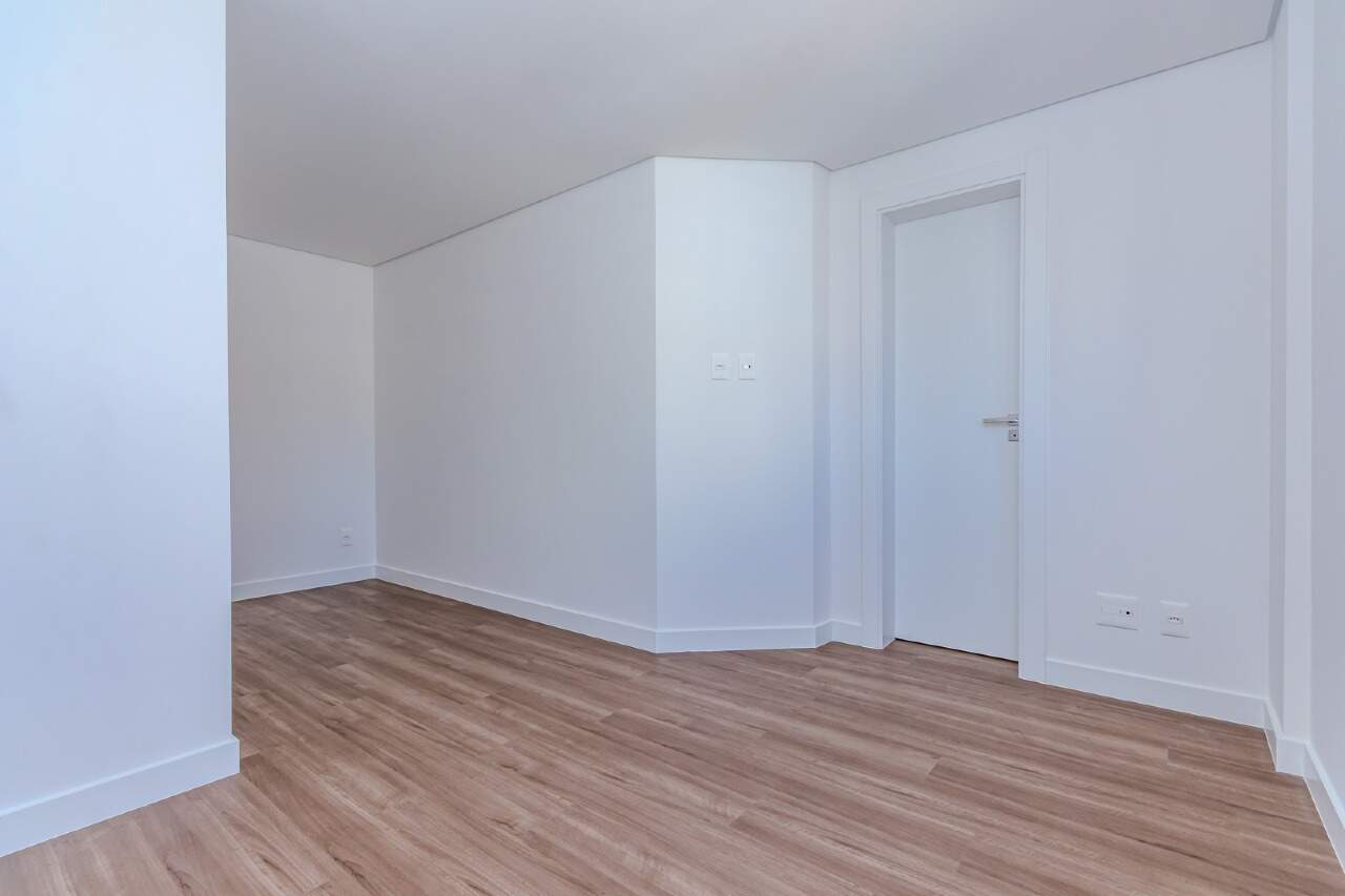 Foto do imóvel Apartamento no Edifício Marabella Tower em Balneário Camboriú – 112m², 3 dormitórios e lazer completo