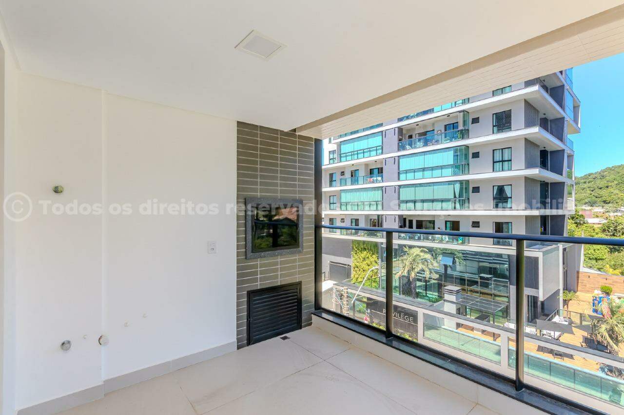 Foto do imóvel Apartamento com 2 Suítes à Venda no Edifício Saint Antoine na Praia Brava em Itajaí