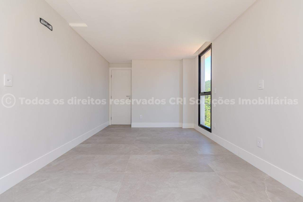 Foto do imóvel Apartamento com 2 Suítes à Venda no Edifício Saint Antoine na Praia Brava em Itajaí