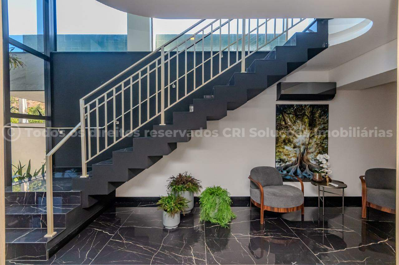 Foto do imóvel Apartamento com 2 Suítes à Venda no Edifício Saint Antoine na Praia Brava em Itajaí