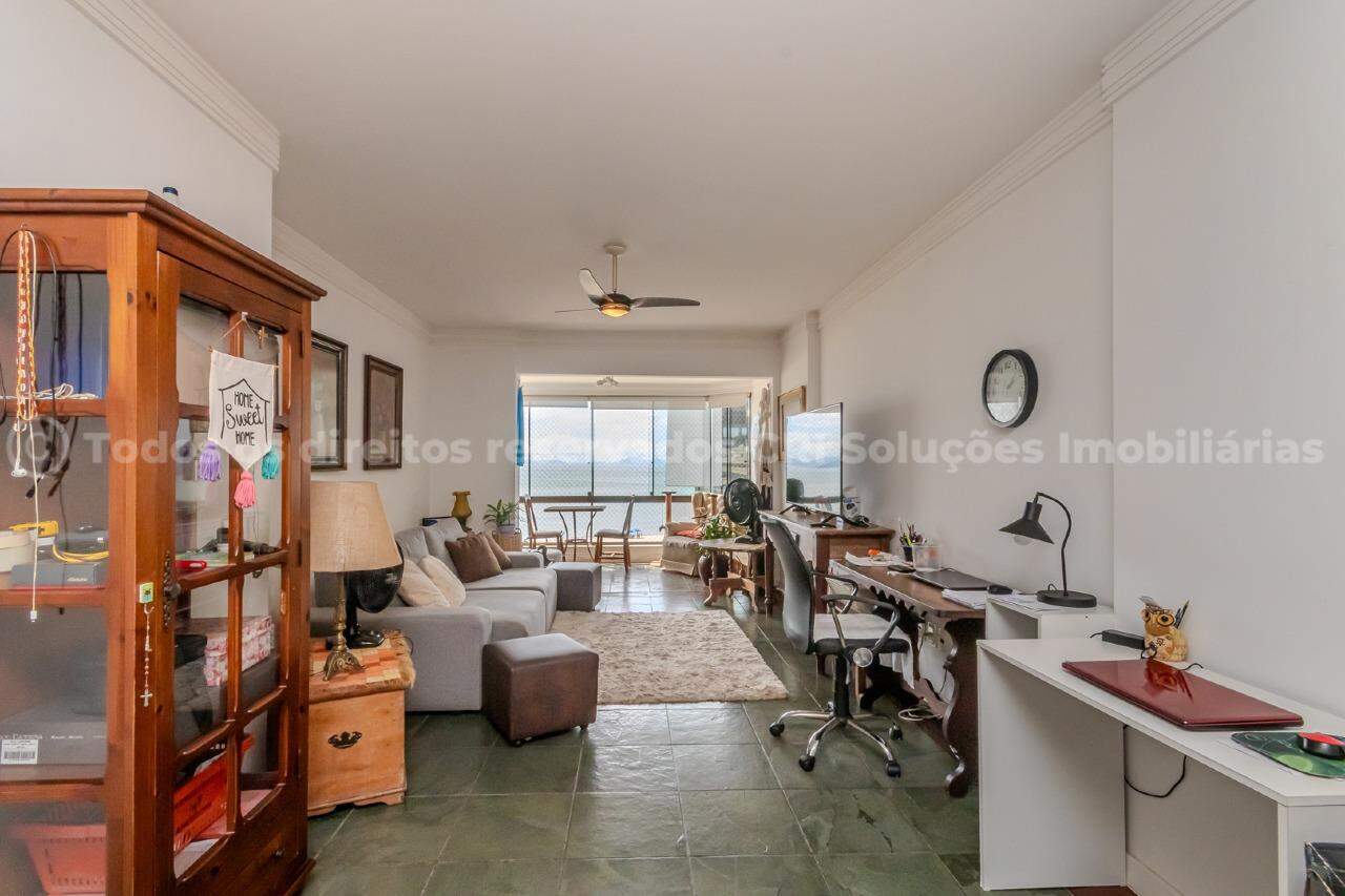 Foto do imóvel Apartamento Mobiliado Vista Mar com 03 dormitórios á venda no Edifício Ilha de São Sebastião na Barra Sul