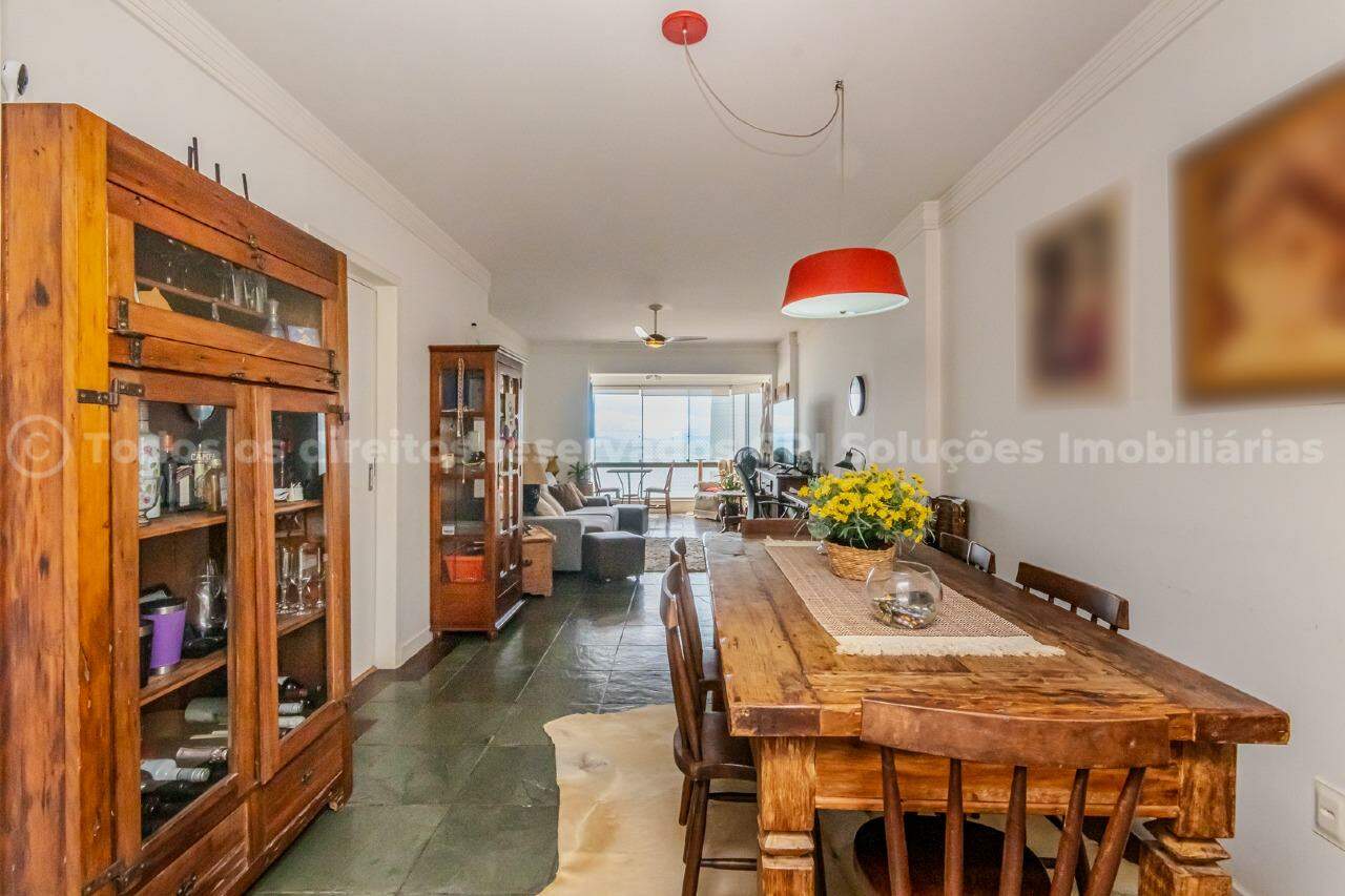Foto do imóvel Apartamento Mobiliado Vista Mar com 03 dormitórios á venda no Edifício Ilha de São Sebastião na Barra Sul