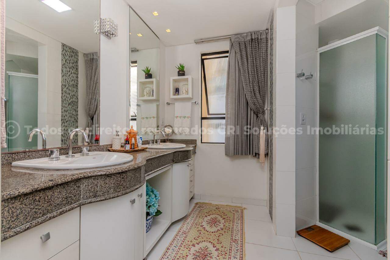 Foto do imóvel Apartamento no Edifício Residencial Ariribá com 04 Suítes Mobiliado na Fazenda em Itajaí. 