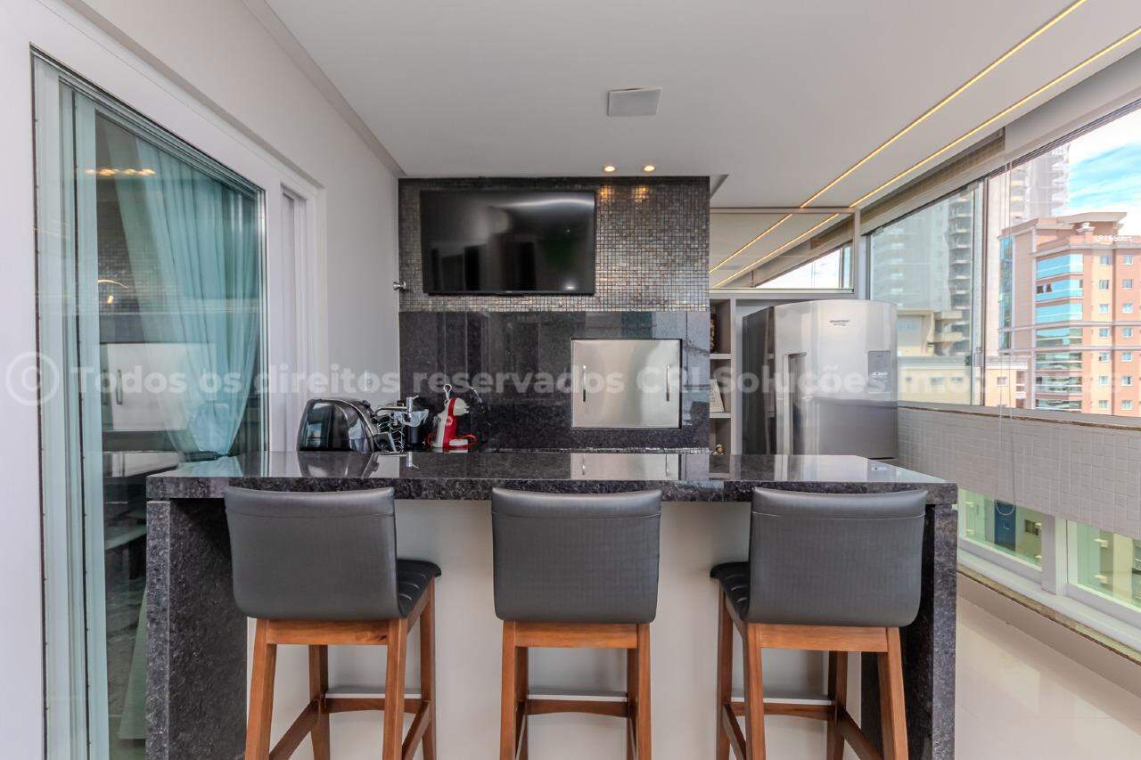 Foto do imóvel Apartamento Mobiliado Vista Mar com 03 suítes á venda no Edifício Aureo em Itapema